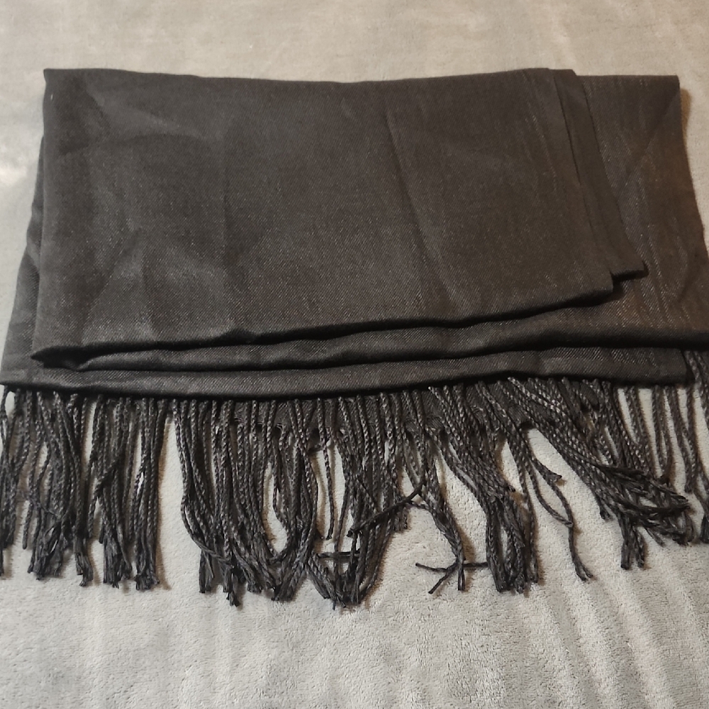 Elegant Black Fringe Scarf
